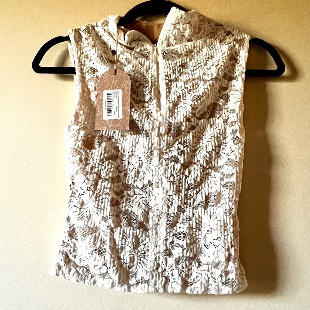 Meshki Daniela lace plisse cream lace skirt and top XXS and XS - Picture 6 of 9